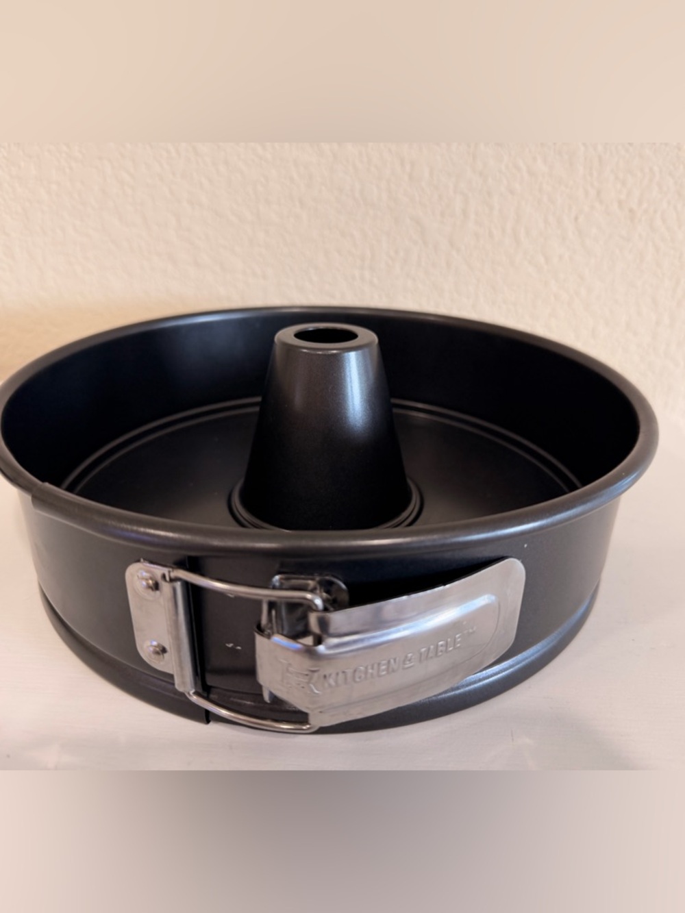 Black Nonstick Springform Angel Food Cake Pan